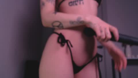 Flora  my fav patterns are 44 111 666 999 online show from January 5, 2025, 10:50 pm