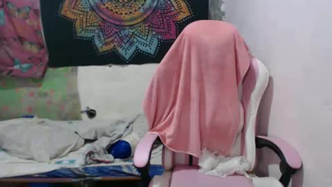 Snapshot of x_lexi_x chatting on January 5, 2025, 8:54 am x_lexi_x online show from January 5, 2025, 8:54 am