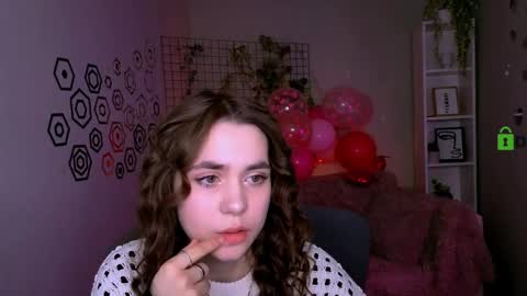 Yasmin online show from February 20, 2026, 10:27 am