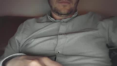 x_yes online show from September 16, 2025, 9:38 pm