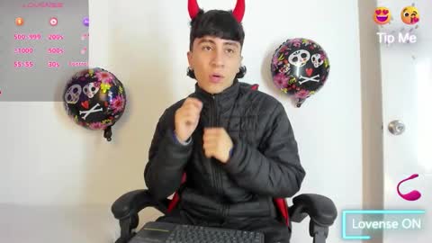 xaanderGrey online show from October 18, 2025, 7:36 pm