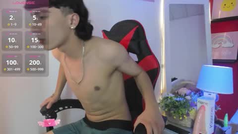 xaanderGrey online show from November 26, 2025, 8:21 pm