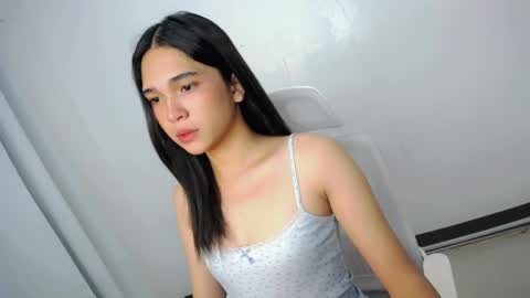 xairah_doux online show from May 8, 2026, 12:27 am