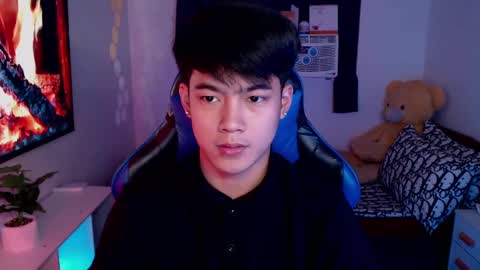 Prince Aldrian  online show from December 13, 2024, 7:04 am