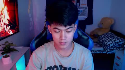 Prince Aldrian  online show from February 13, 2025, 7:56 am