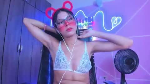 XALLYSONX online show from February 7, 2025, 2:47 pm