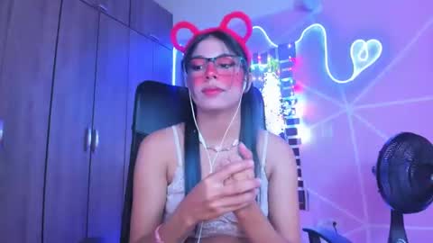 XALLYSONX online show from February 8, 2025, 2:16 pm
