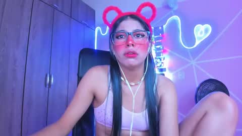 XALLYSONX online show from February 10, 2025, 2:16 pm