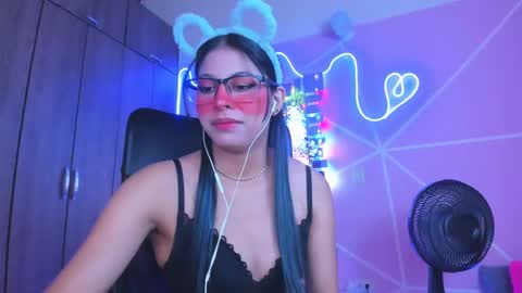 XALLYSONX online show from February 11, 2025, 11:32 am