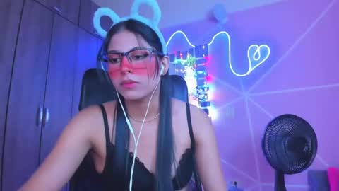 XALLYSONX online show from February 11, 2025, 2:35 pm