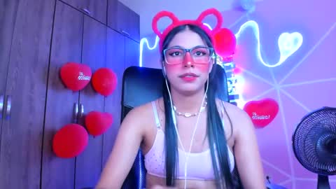 XALLYSONX online show from February 20, 2025, 5:29 pm