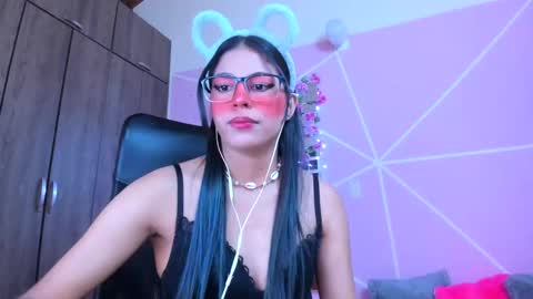XALLYSONX online show from March 4, 2025, 11:40 am
