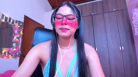 XALLYSONX online show from September 15, 2025, 11:32 am