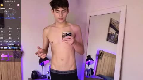 Xander Cardona online show from September 10, 2025, 10:43 pm