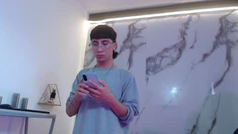 xandergrey8 online show from April 6, 2026, 7:15 pm