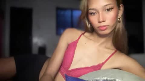 Cassandra online show from November 30, 2025, 6:12 pm