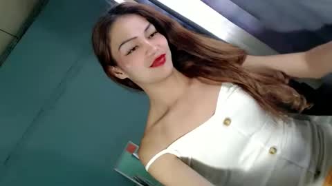 Snapshot of xangel_redx chatting on December 6, 2024, 2:24 am ANGEL online show from December 6, 2024, 2:24 am