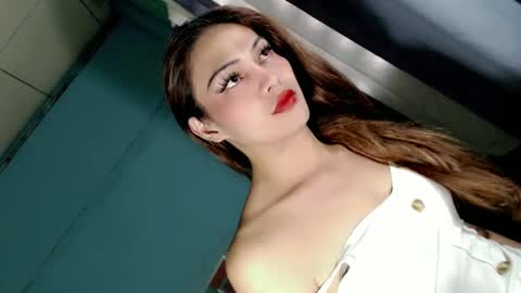 Snapshot of xangel_redx chatting on December 6, 2024, 8:37 am ANGEL online show from December 6, 2024, 8:37 am