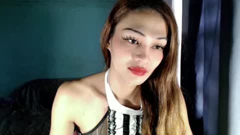 Snapshot of xangel_redx chatting on January 24, 2025, 11:45 pm ANGEL online show from January 24, 2025, 11:45 pm