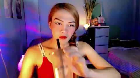 Snapshot of xangel_redx chatting on October 10, 2025, 12:04 pm ANGEL online show from October 10, 2025, 12:04 pm