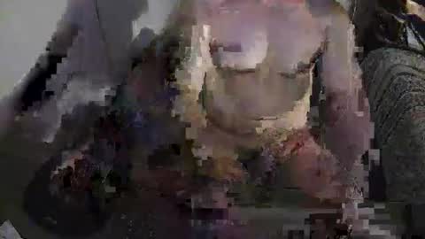 xatofe2000 online show from February 17, 2026, 2:08 am