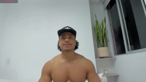 Xavier online show from December 18, 2025, 11:44 pm