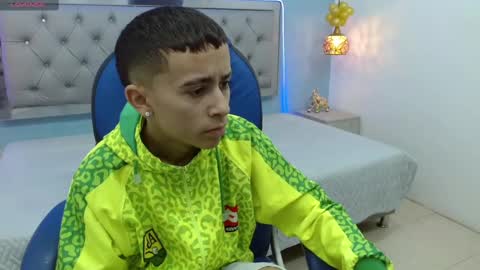 xavii_18_ online show from February 8, 2025, 12:06 pm