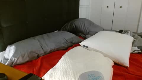 xbigshooter85 online show from February 2, 2026, 4:44 am