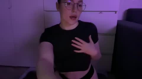 xcharliesa online show from February 6, 2025, 7:29 pm