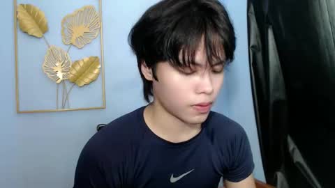 xcharls08 online show from June 4, 2026, 7:25 am
