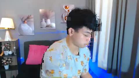 Snapshot of xcigbatecum chatting on February 15, 2026, 5:53 pm Charlie online show from February 15, 2026, 5:53 pm