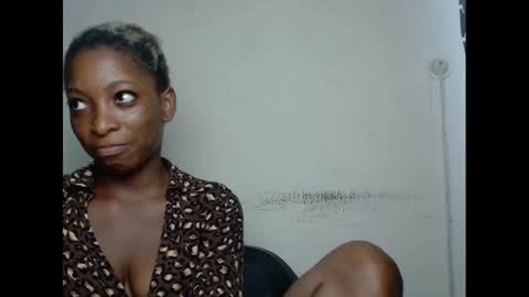 Snapshot of xcreamypussy chatting on December 21, 2024, 8:10 pm xcreamypussy online show from December 21, 2024, 8:10 pm