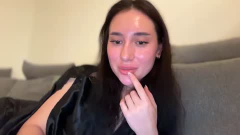 XCuteXbunny online show from October 22, 2025, 9:36 pm