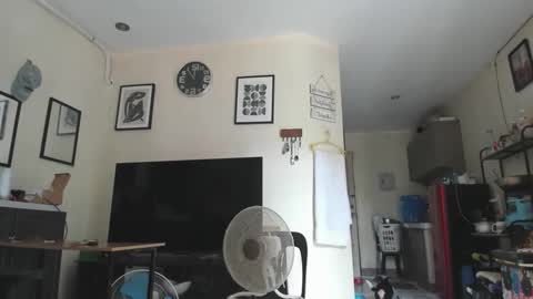 xdreamangel online show from January 3, 2025, 4:11 am