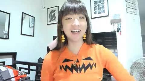 xdreamangel online show from October 18, 2025, 3:53 am