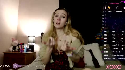 Snapshot of xelliee_rosex chatting on February 18, 2025, 12:48 am EllieeRose online show from February 18, 2025, 12:48 am