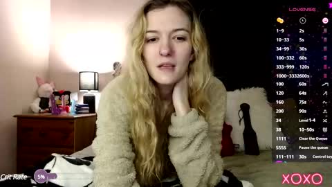 Snapshot of xelliee_rosex chatting on March 1, 2025, 10:42 pm EllieeRose online show from March 1, 2025, 10:42 pm