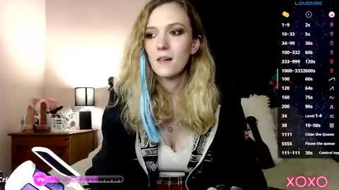 Snapshot of xelliee_rosex chatting on October 5, 2025, 7:56 pm EllieeRose online show from October 5, 2025, 7:56 pm