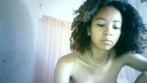 xenna610827 online show from January 18, 2025, 5:10 am