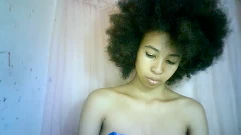 xenna610827 online show from March 12, 2025, 11:31 am