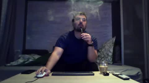 xfikusx44 online show from November 19, 2025, 5:07 am