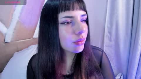 hinata  online show from December 14, 2025, 11:20 pm