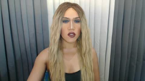 Snapshot of xhugejerkingtransx chatting on December 9, 2024, 5:52 pm GWEN THOMPSON ....... online show from December 9, 2024, 5:52 pm