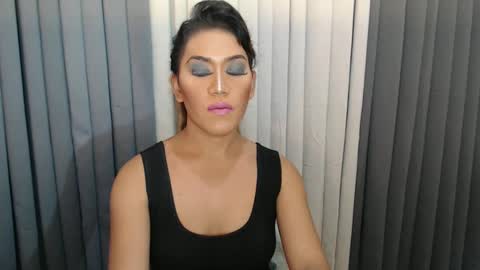 Snapshot of xhugejerkingtransx chatting on January 1, 2025, 8:13 am GWEN THOMPSON ....... online show from January 1, 2025, 8:13 am