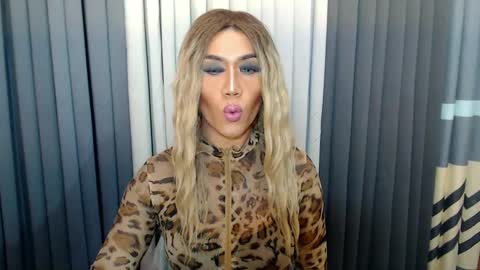 Snapshot of xhugejerkingtransx chatting on February 15, 2025, 9:26 pm GWEN THOMPSON ....... online show from February 15, 2025, 9:26 pm