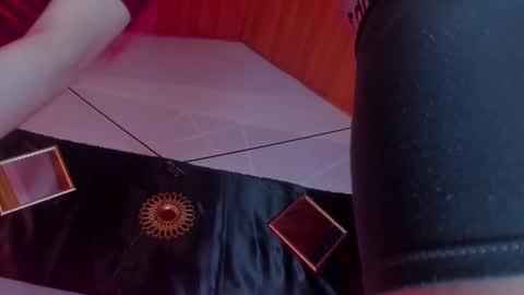 xialee and Lio online show from December 4, 2024, 2:09 am