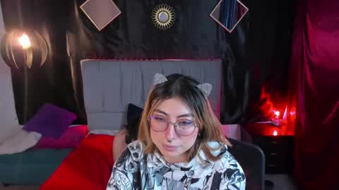 xialee and Lio online show from January 26, 2025, 8:14 am