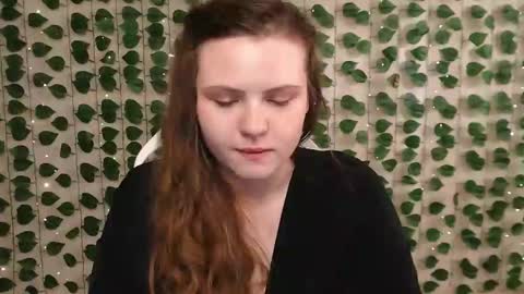 Lina online show from January 25, 2025, 10:19 am