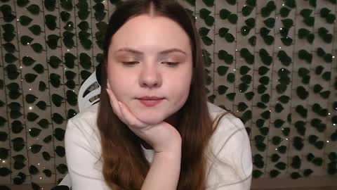 Lina online show from February 1, 2025, 7:15 am