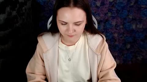 Lina online show from October 11, 2025, 5:17 am